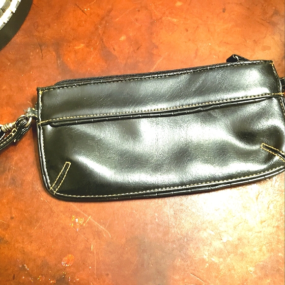 Y2K Vegan Leather Wristlet - Picture 3 of 5